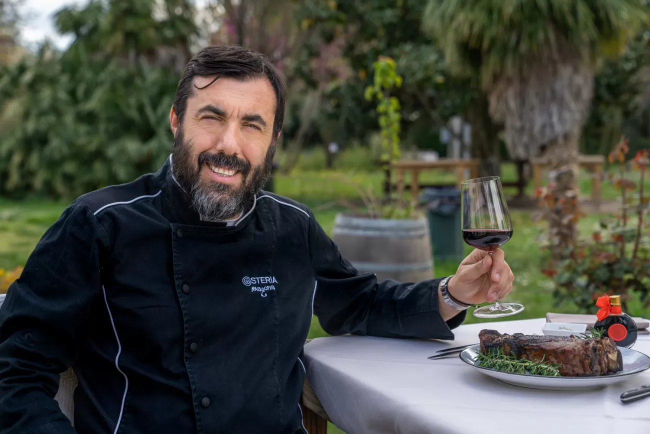 Ritratto di Omar Barsacchi, chef dell’Osteria Magona, Bolgheri