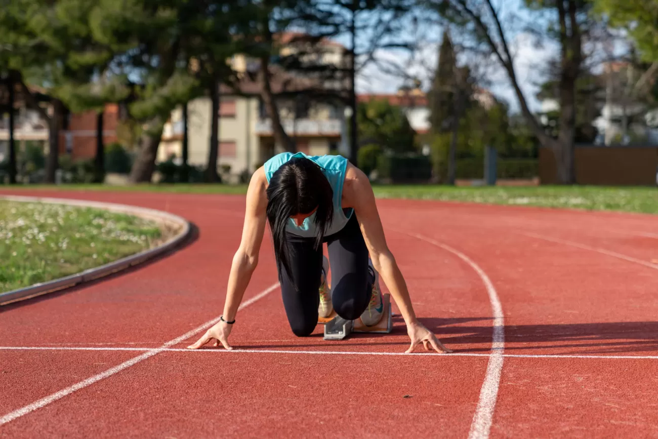 Alessia Niotta concentrata in posizione di partenza
