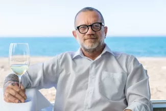 Ritratto di Andrea Poli, proprietario del Ristorante Da Andrea, scatto professionale per branding e promozione